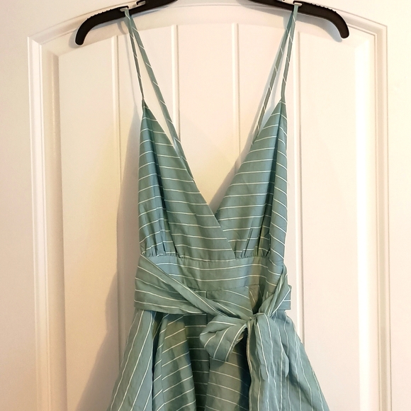 Balance Ruffle Romper - Picture 2 of 6